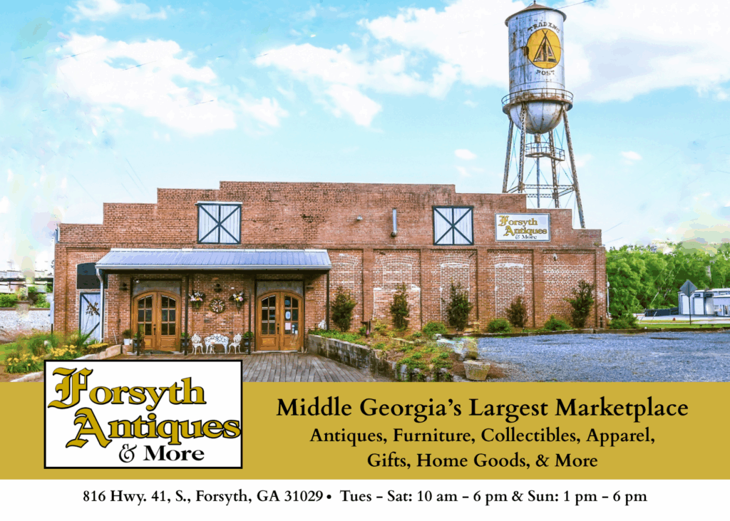 Picture of holiday decor from Forsyth Antiques and More 